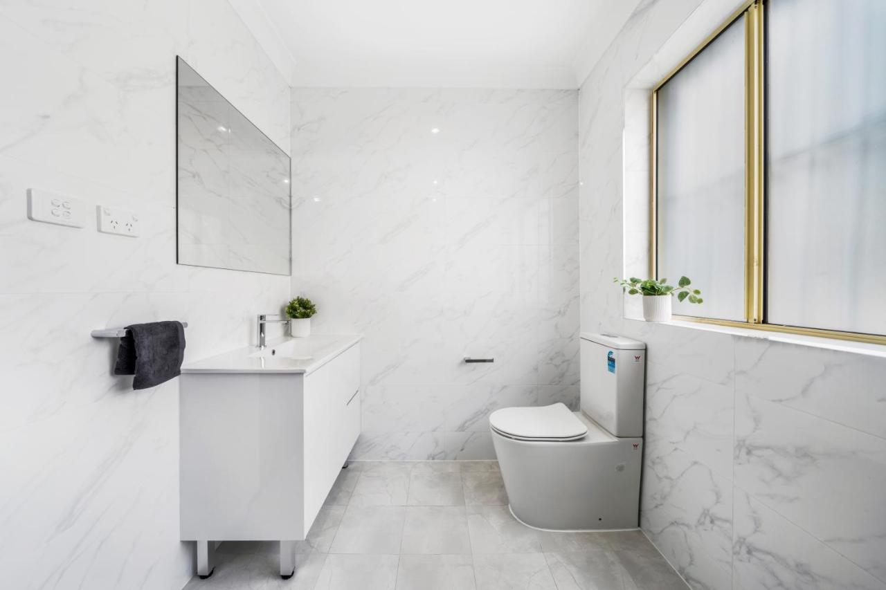 Burwood New 2 Bedroom 2 Bathroom Apartment 시드니 외부 사진