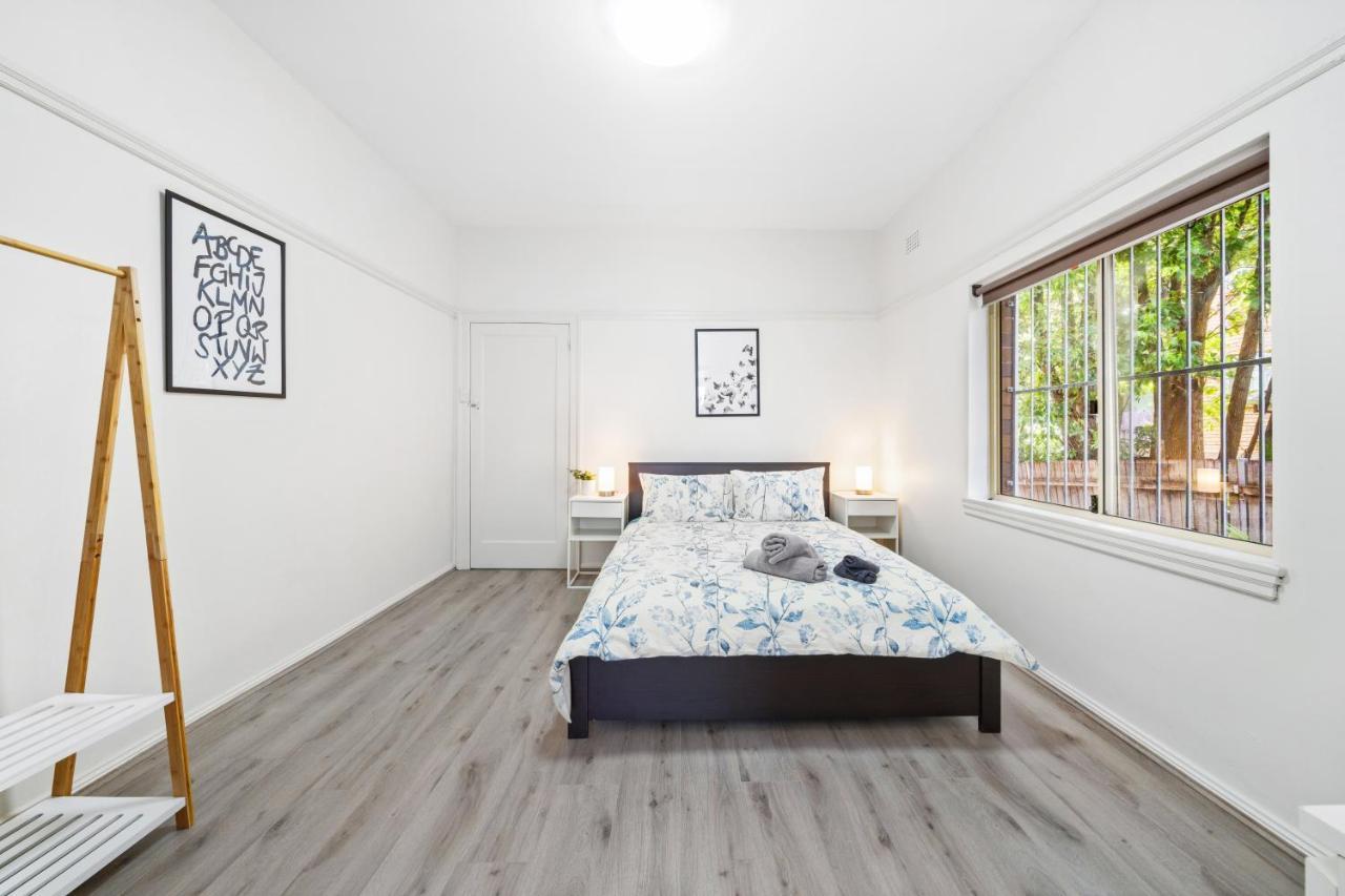 Burwood New 2 Bedroom 2 Bathroom Apartment 시드니 외부 사진