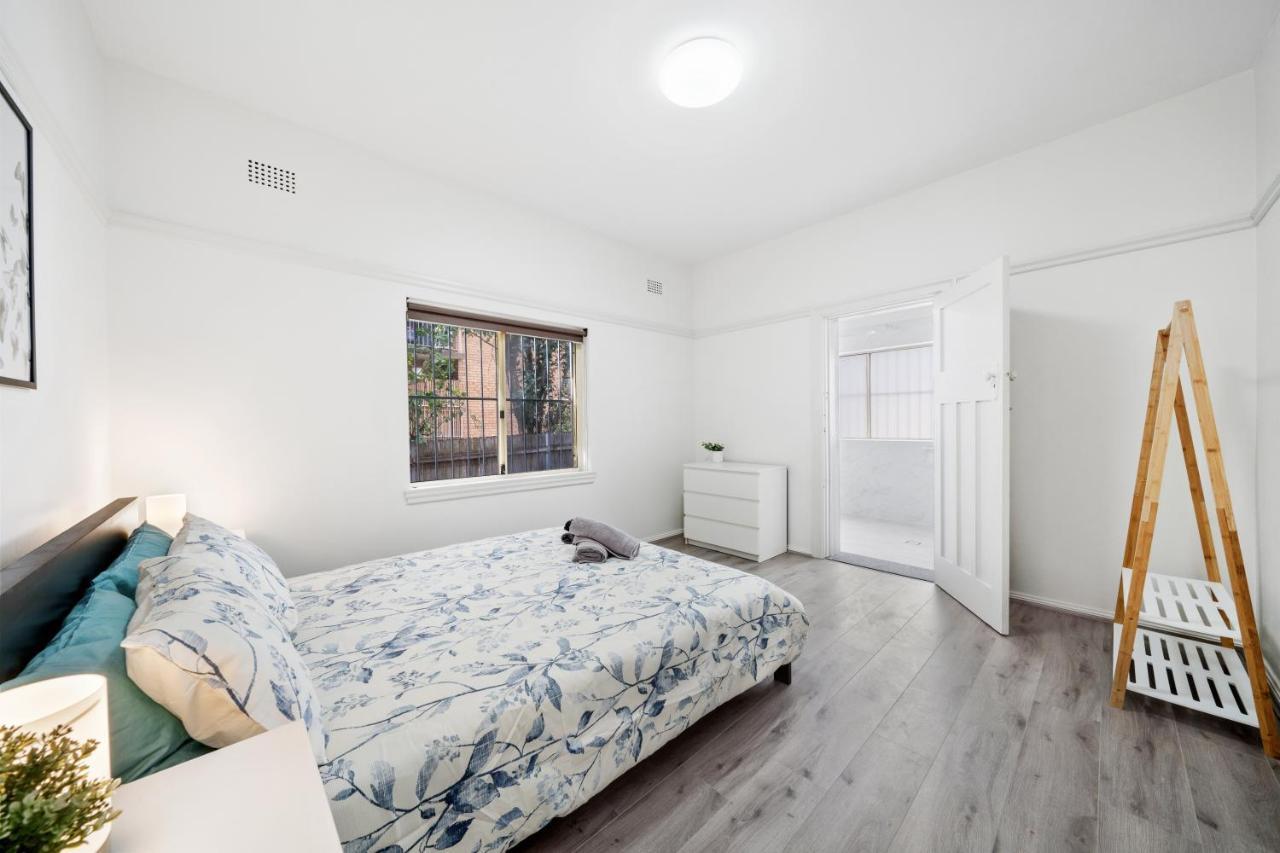 Burwood New 2 Bedroom 2 Bathroom Apartment 시드니 외부 사진